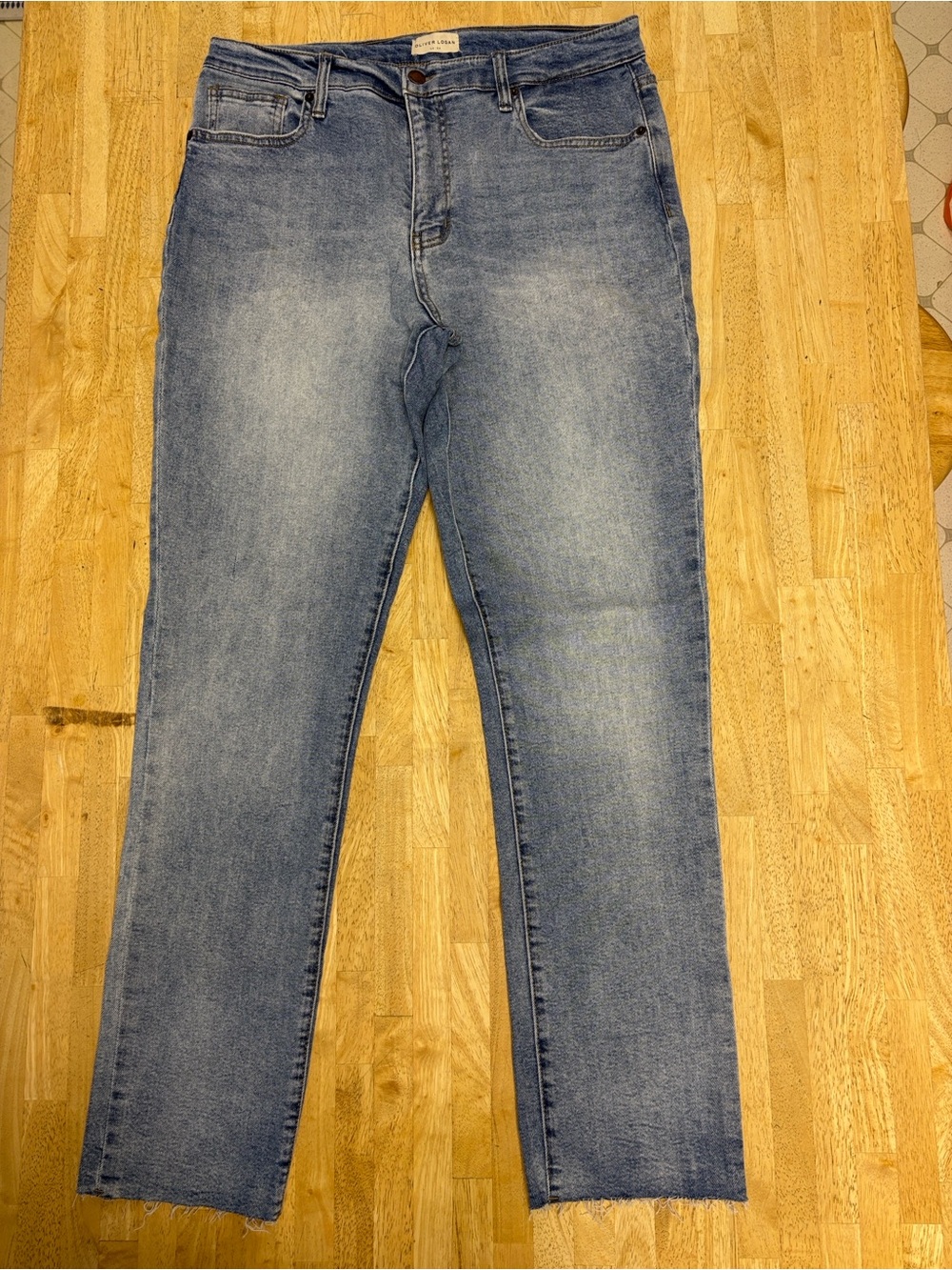 Oliver Logan High Rise Straight Leg Jeans Sz 31 Medium Wash Raw Hem Sustainable